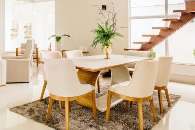 Koop een nieuwe eettafel en zie hoe je woonkamer voor je ogen verandert!